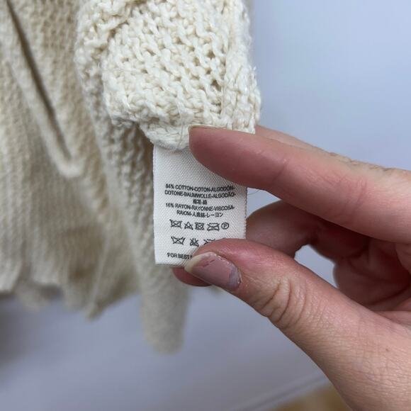 Free People Cream Neutral Oversized Asymmetrical Hem Knit Cardigan Sweater XS - Picture 6 of 7